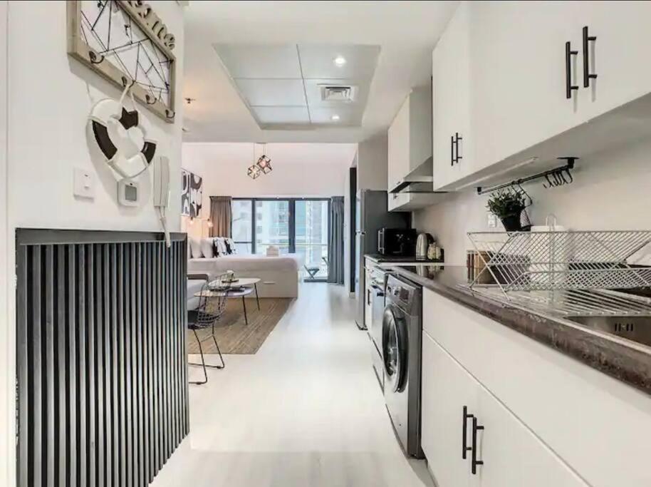 Luxury Modern Studio In Jlt With Amazing View & Rooftop Pool - Sleeps 3 Dubái Exterior foto